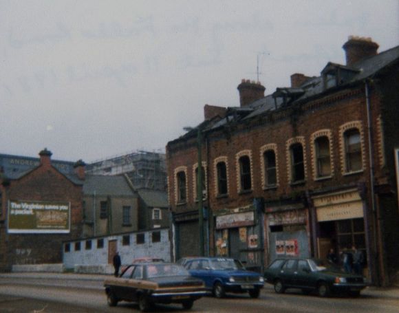 1024px-Falls_Road,_west_Belfast_1981